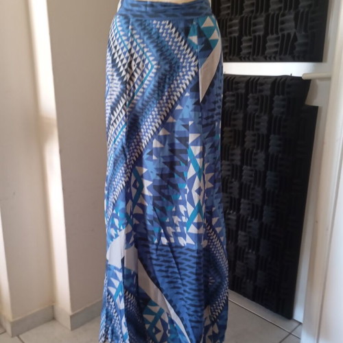 On Line maxi skirt blue, like new, size S/M