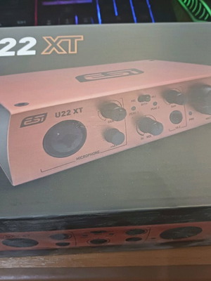 U22 XT Професионален 24 битов USB аудио интерфейс Нов