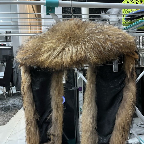 Fur women's raccoon collar new, brown, length 120 cm