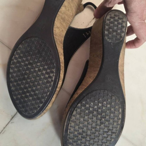 Sunshine leather peep toe wedged sandals, size 42, black