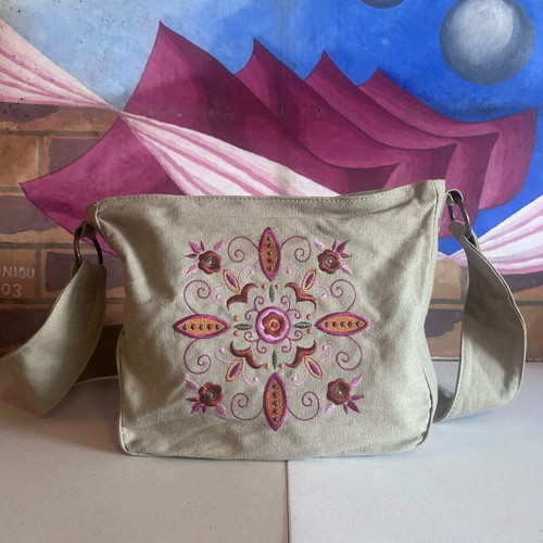 Y2K Vintage Boho Fabric Shoulder Bag with Embroidery, Like New