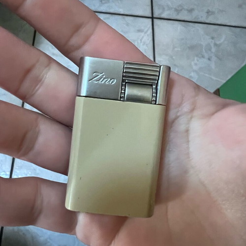 Zino ZS Jet Flame Lighter like new