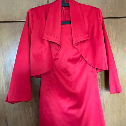 Satin elastic dress set with short jacket used, red
