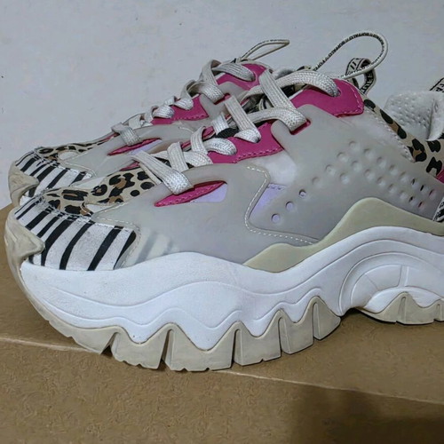 Buffalo chunky sneakers animal mix like new, size 38