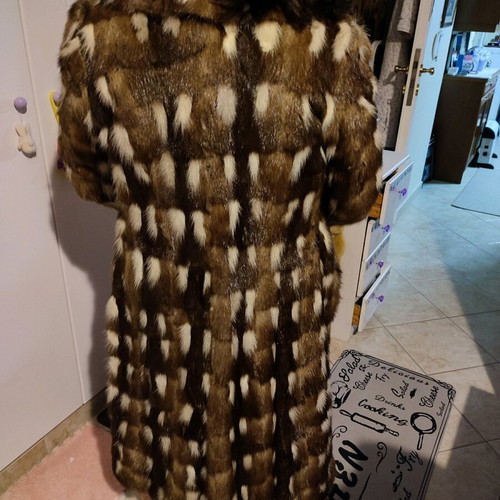 Vintage fur coat used, brown shades, size 40