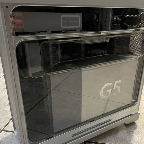 Apple Power Mac G5 a1177 2.0GHz Dual Core Desktop with Apple Cinema Display 20” used