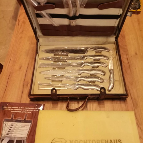 Kochtopfhaus Muller handmade knife set like new with leather and wood case
