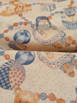 Nursery and children's room curtain like new, 1.60x2.20 m, with tape and ruffles