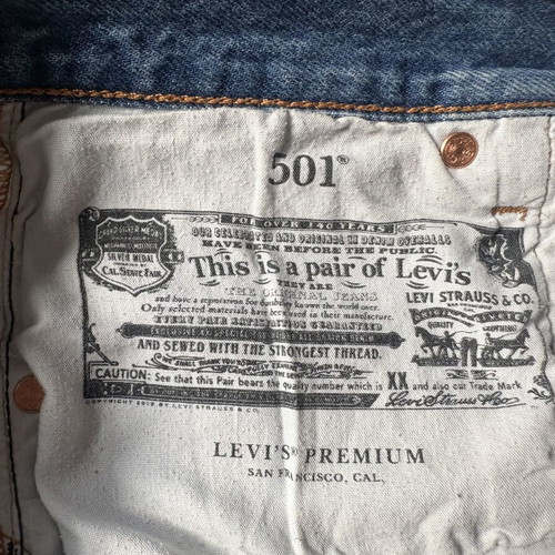 Levi's denim shorts like new, size W30, blue