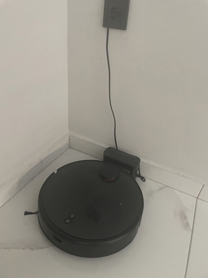 Xiaomi Mi Robot Vacuum Mop 2 Pro used with 180min autonomy and 150sqm coverage