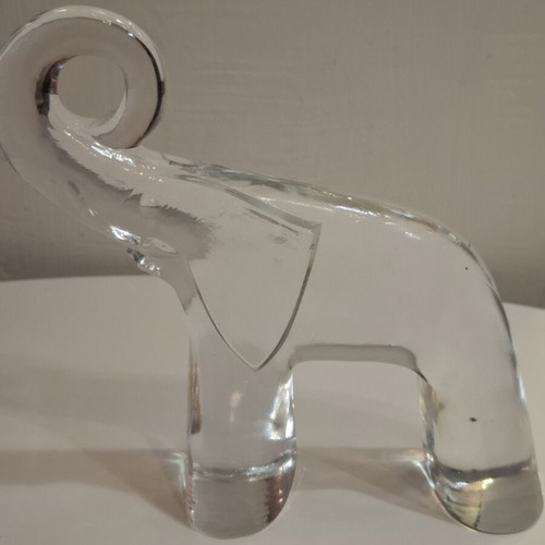 Kosta Boda glass elephant figurine paperweight like new