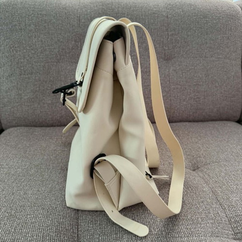 Rains backpack like new, white