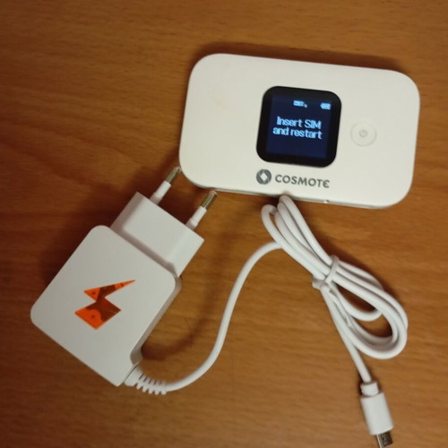 Cosmote mobile WiFi router 4G