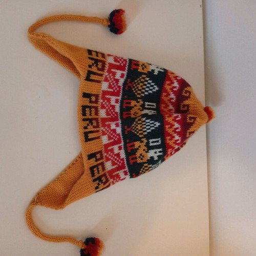 Alpaca wool hat like new, multicolor, from Peru