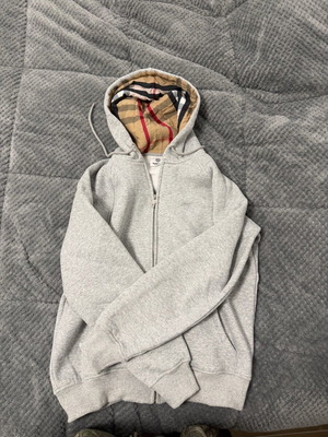 Burberry zip hoodie size M like new, gray