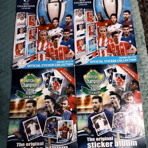 Football sticker albums like new, pack of 4