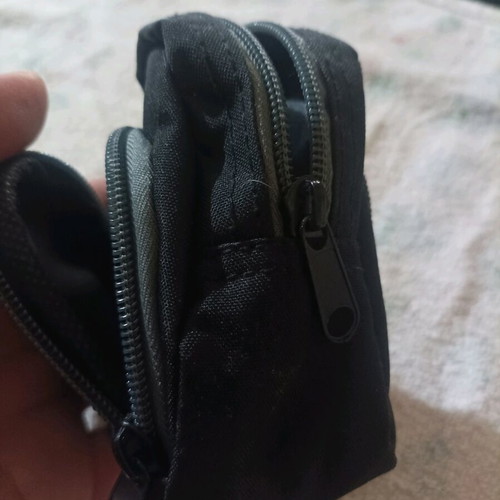 Small bag like new, ideal for waist belt and moto