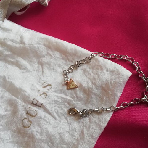 Guess bracelet with golden rose heart charms new