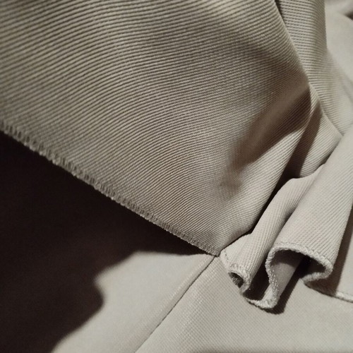 Dress beige sleeveless elastic like new, size M