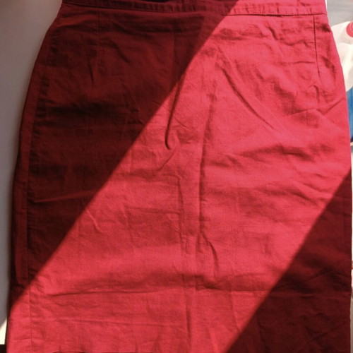 Linen red summer skirt Medium, like new
