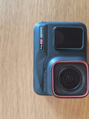 Κάμερα Insta360 Ace Pro σαν καινούργιο