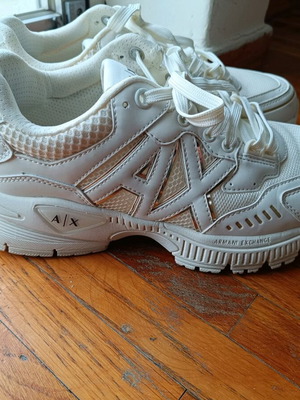 Armani Exchange sneakers size 41 white like new