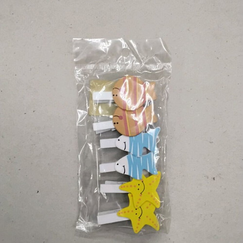 Craft Clothespins 4.5cm Set of 6 New with Designs