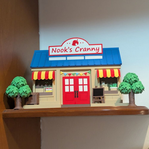 Nook's Cranny Animal Crossing playset like new