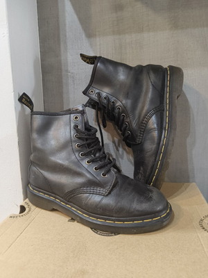Doctor Martens βασικά μαύρα δερμάτινα μποτάκια μεταχειρισμένα