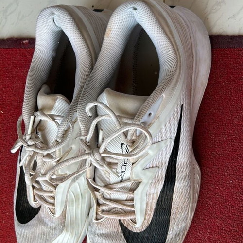 Nike tennis shoes used, white, size 47.5