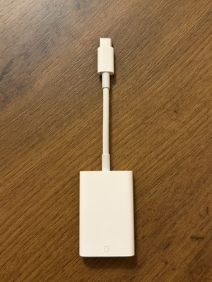 Apple USB-C προς SD αναγνώστη καρτών