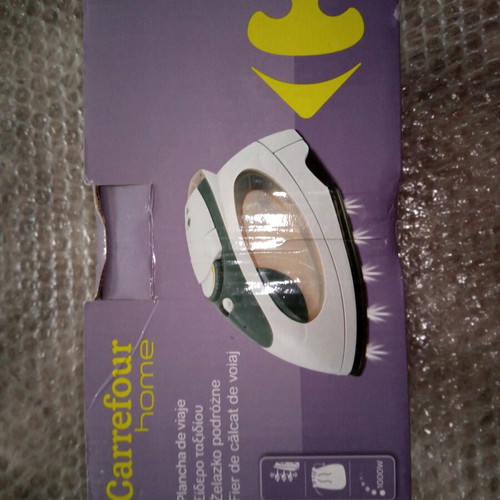 Carrefour Travel Iron new