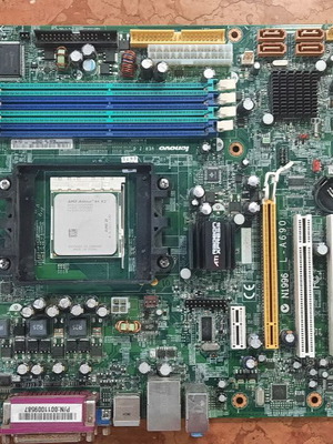 Lenovo L-A690 N1996 Ver:2.0 дънна платка употребявана с Athlon 64 X2 процесор и Kingston HyperX DDR2 1 GB RAM