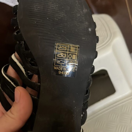 Slippers like new, size 40, black and beige