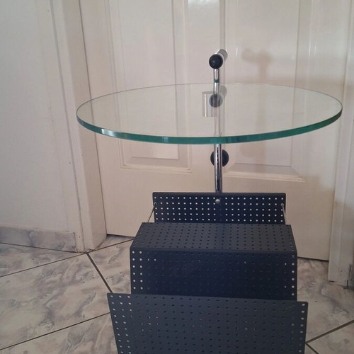 Adjustable vintage coffee table with wheels