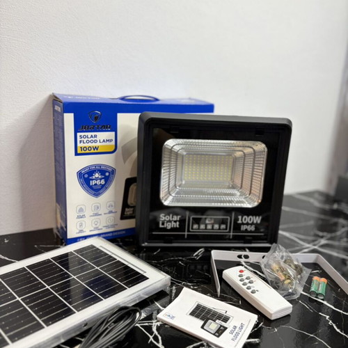 JORTAN 100W Solar Flood Light IP66 with Remote Control new