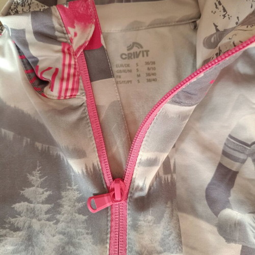 Crivit thermal shirt like new with vintage design
