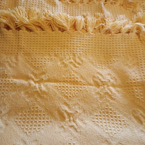 Wool Blanket like new, 160x200 cm, rich texture, beautiful color