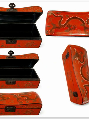 Collectible Sleep Pillow Box Treasure Chest Late 19th Century Lacquered with Dragon