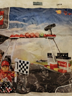 LEGO Ferrari / Shell V-Power collectible polybags 40194 & 40195