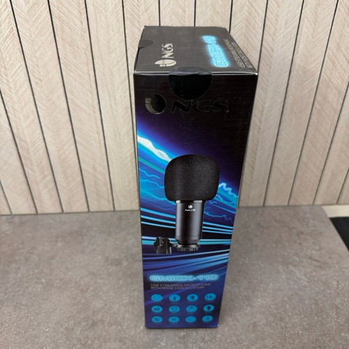 USB Unidirectional Microphone GMICX-110 new with noise reduction and RGB lighting