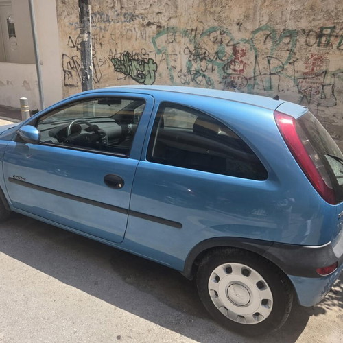 Opel Corsa 2001 like new, manual, petrol, blue
