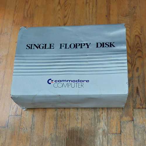 Commodore 1541 Floppy Drive like new with original packaging