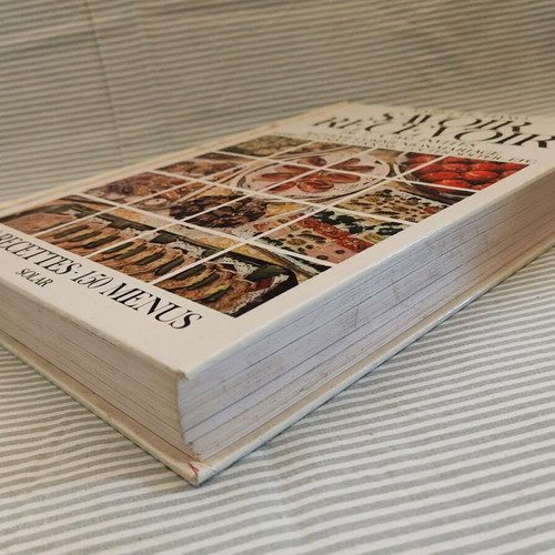 Savoir Recevoir book used, French, Myrette Tiano 1975