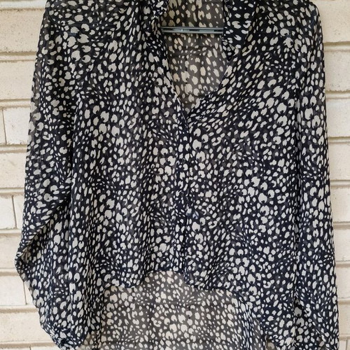 Forever 21 Shirt blouse oversized size M used, black and beige