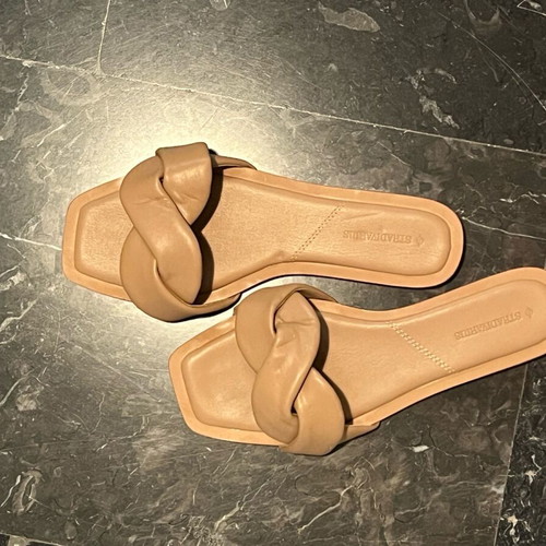 Stradivarius brown sandals size 38 like new