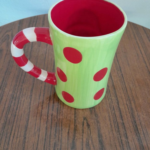 Decorative tall mugs like new, set of 2 pieces