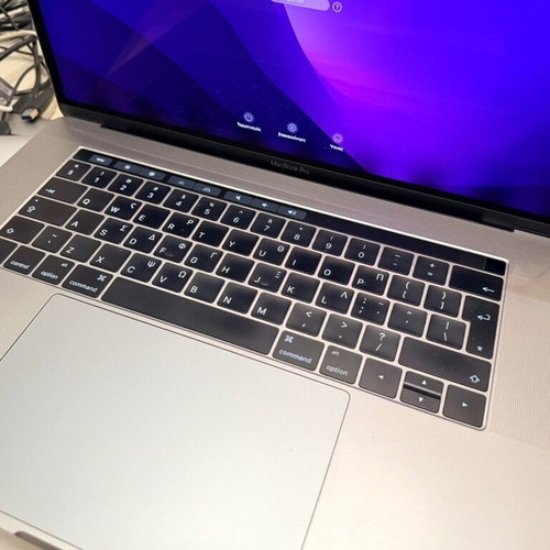 Apple MacBook Pro 15" (2016) i7 16GB RAM 256GB SSD used, with box