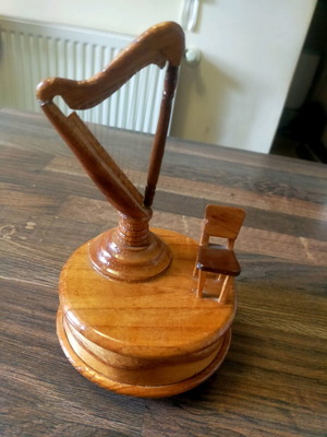 Wooden laterna used, working, 18 cm