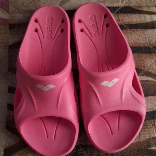 Arena swimming slippers size 35, pink, non-slip